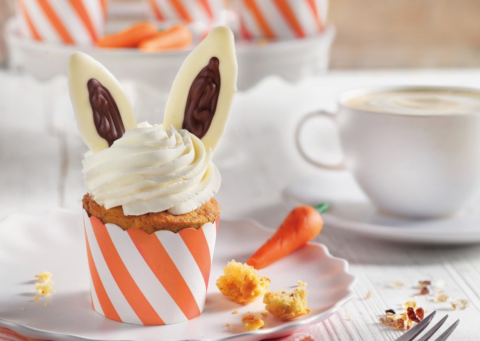 Carrot-Cupcakes mit Eierlikör-Frosting Carrot-Cupcakes mit Eierlikör-Frosting