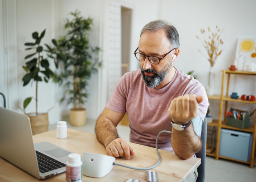 Blutdruck natürlich regulieren: So gelingt es