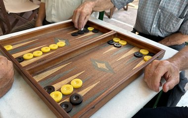 Backgammon: Ein Klassiker des Strategiespiels