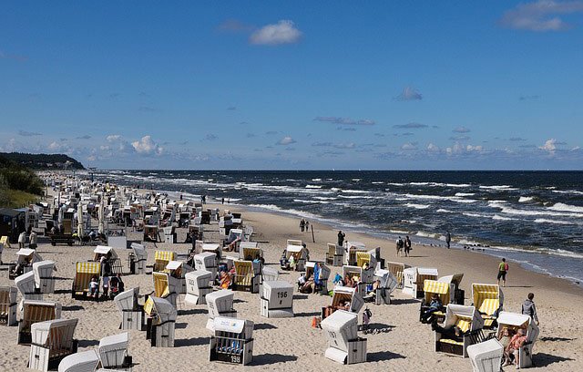 Der Strandkorb im Garten bietet Ruhe und Entspannung! 