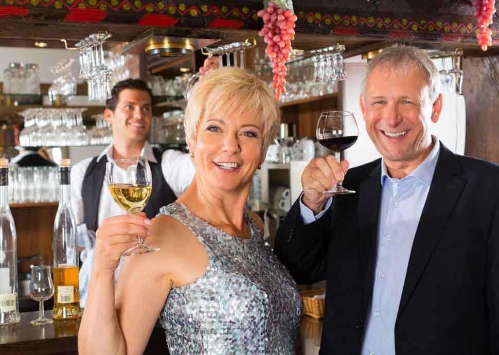 Achtung: Zu viel Alkohol macht 50plus vergesslich. Achtung: Zu viel Alkohol macht 50plus vergesslich.