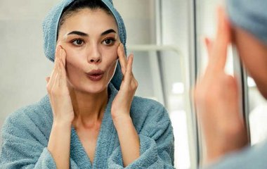 Gesichtsyoga: einfache Übungen gegen Falten Gesichtsyoga: einfache Übungen gegen Falten