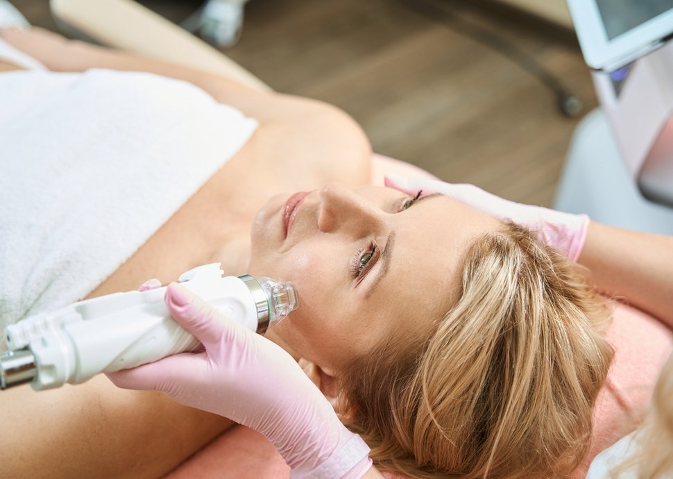 Hautverjüngung: Mehr Ausstrahlung ganz ohne OP