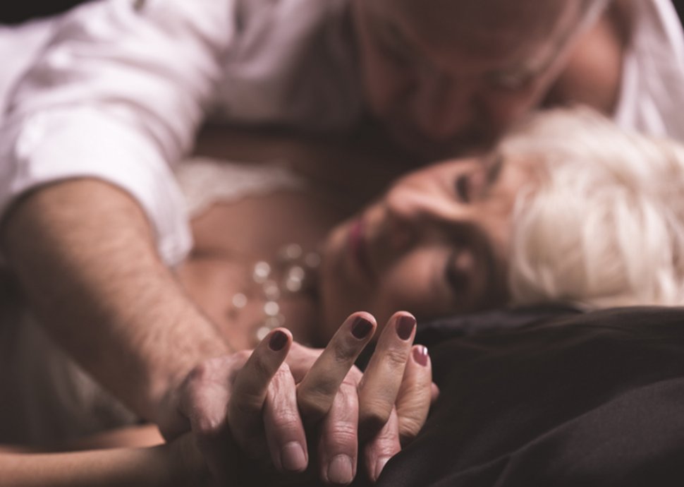 Erotik neu entdecken: Wie Begehren lebendig bleibt