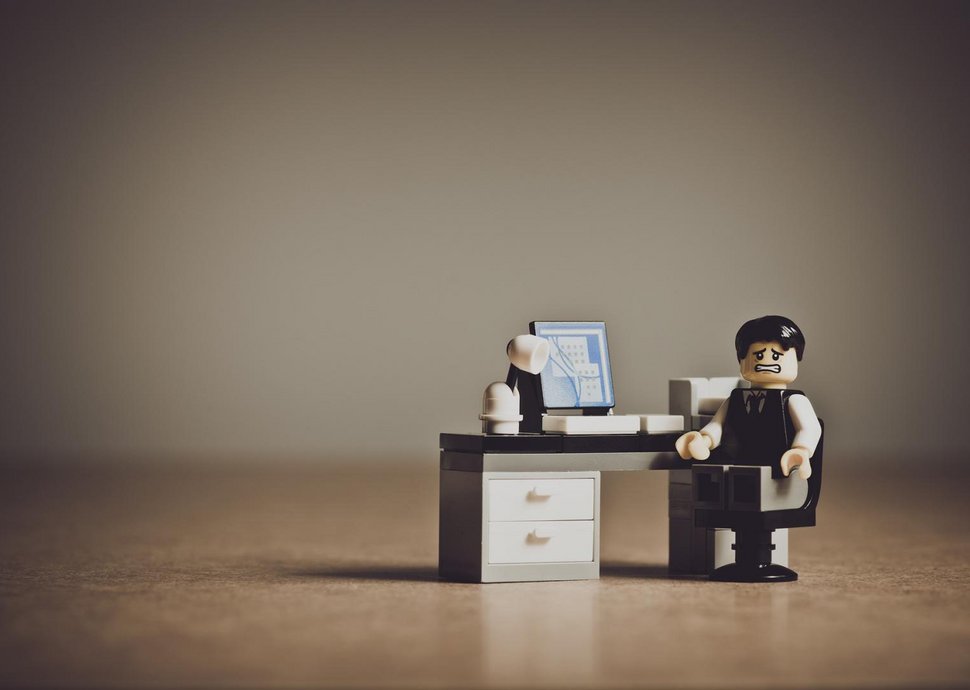 Unzufriedenheit im Job: „Durchhalten bis zur Rente“ ist der falsche Weg Wer sich bei der Arbeit allein und unzufrieden fühlt, sollte einen Jobwechsel in Betracht ziehen.