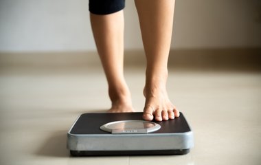 Im Schlaf Gewicht verlieren: Tipps & Tricks